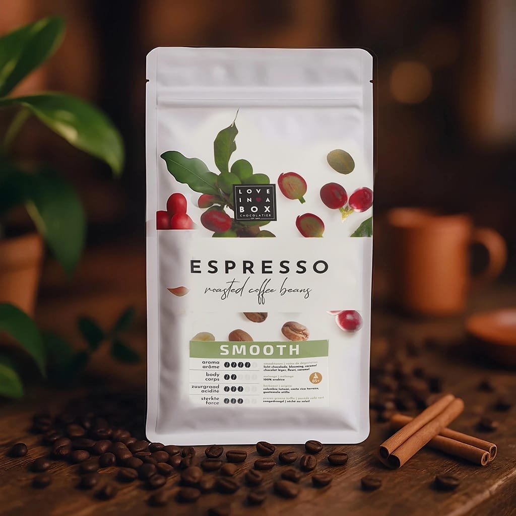 Koffie Love in A Box met bonnen op tafel